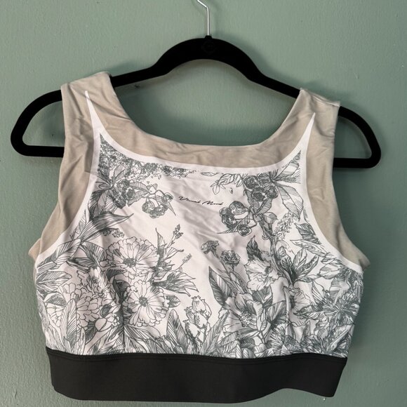 Visual Mood Green Pastel Sports Bra - Picture 6 of 8